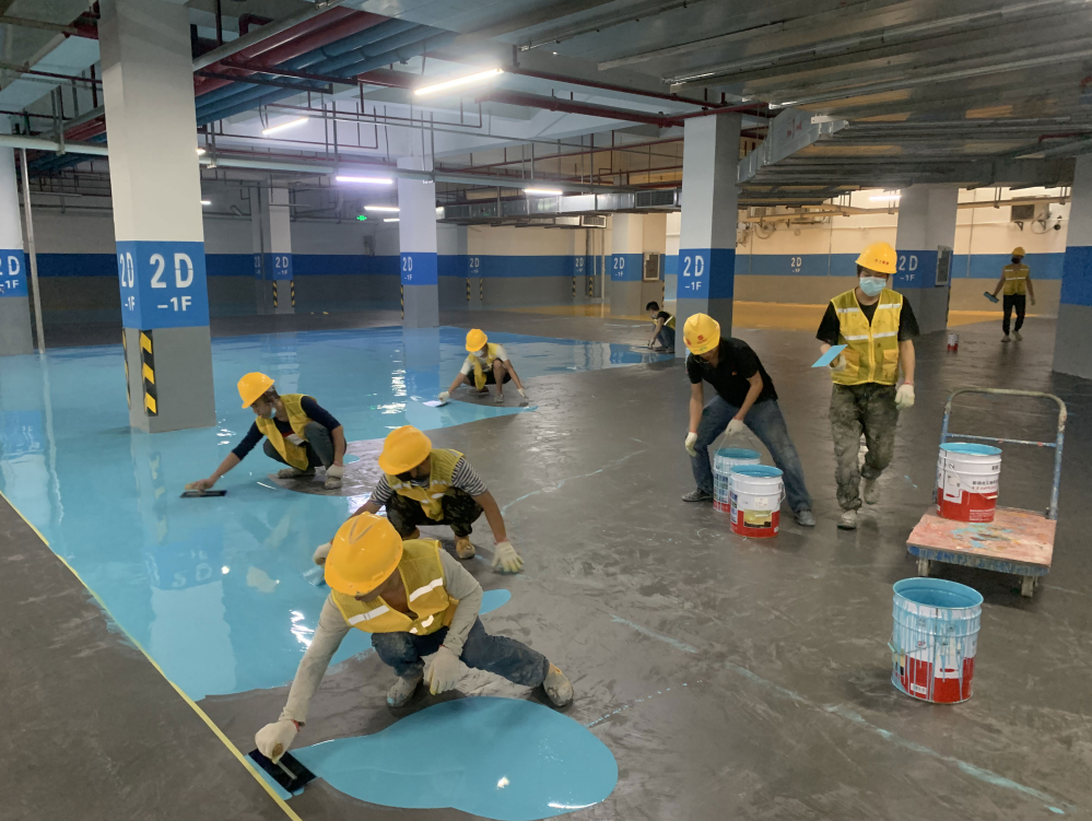 深圳平湖融湖中心城地下車庫地坪漆施工